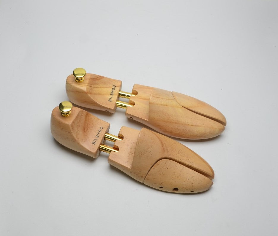 Cedar Shoe Tree